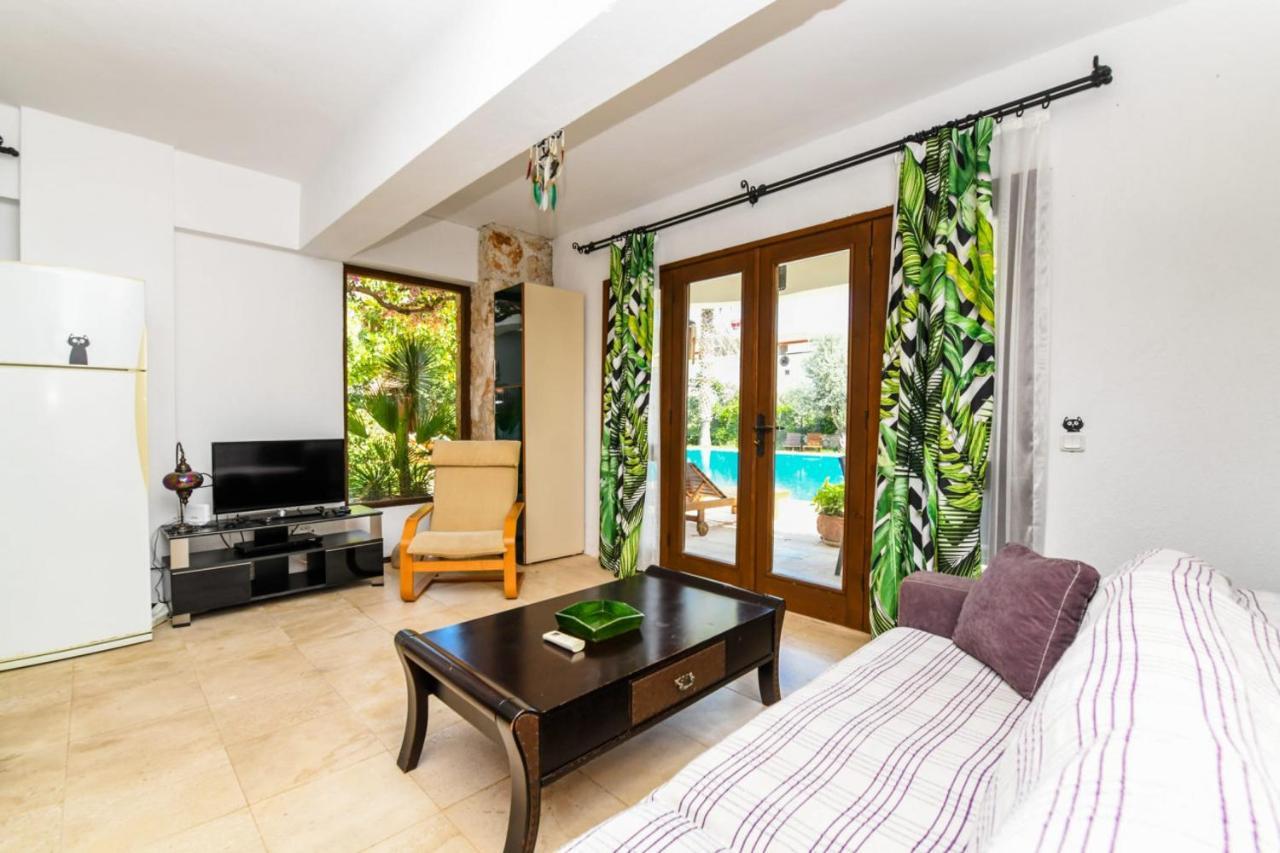Duplex House With Shared Pool Near Beach In Kalkan Leilighet Eksteriør bilde