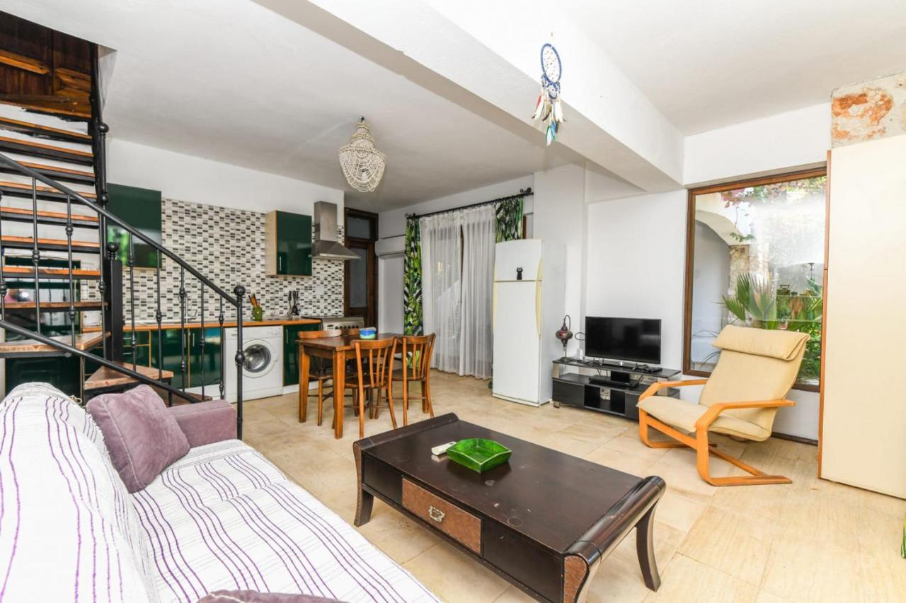 Duplex House With Shared Pool Near Beach In Kalkan Leilighet Eksteriør bilde